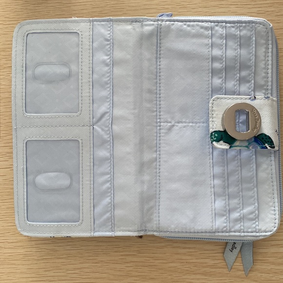 Vera Bradley quilted large blue wallet - Picture 3 of 9